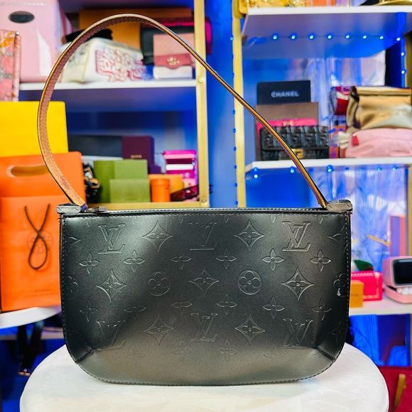 Louis Vuitton Monogram Mat Fowler handbag Silver Gray Shoulder Bag - Picture 4 of 14